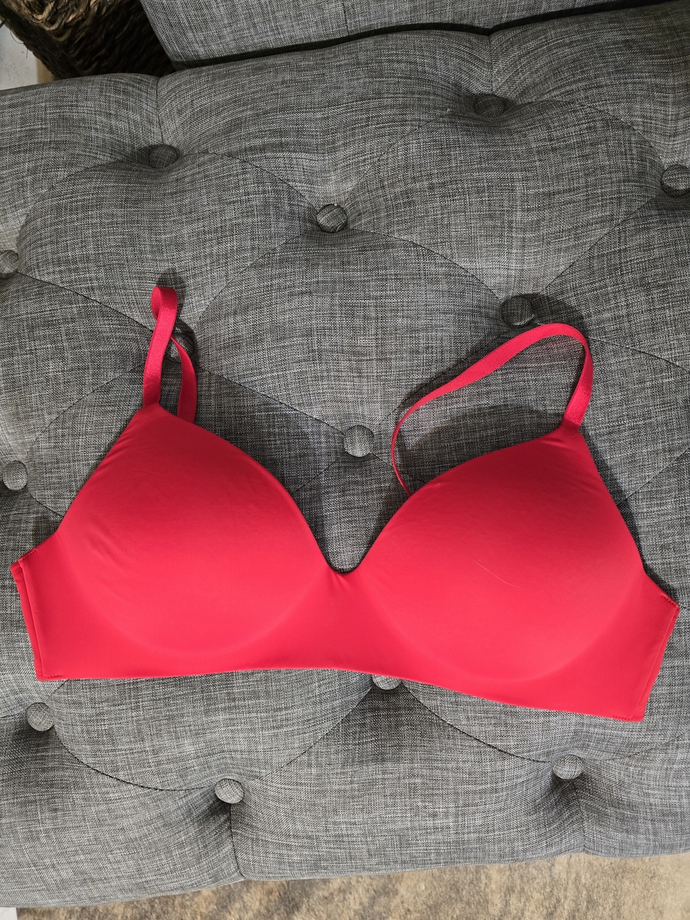 VS T-Shirt Bra in Bright RED 34DD
